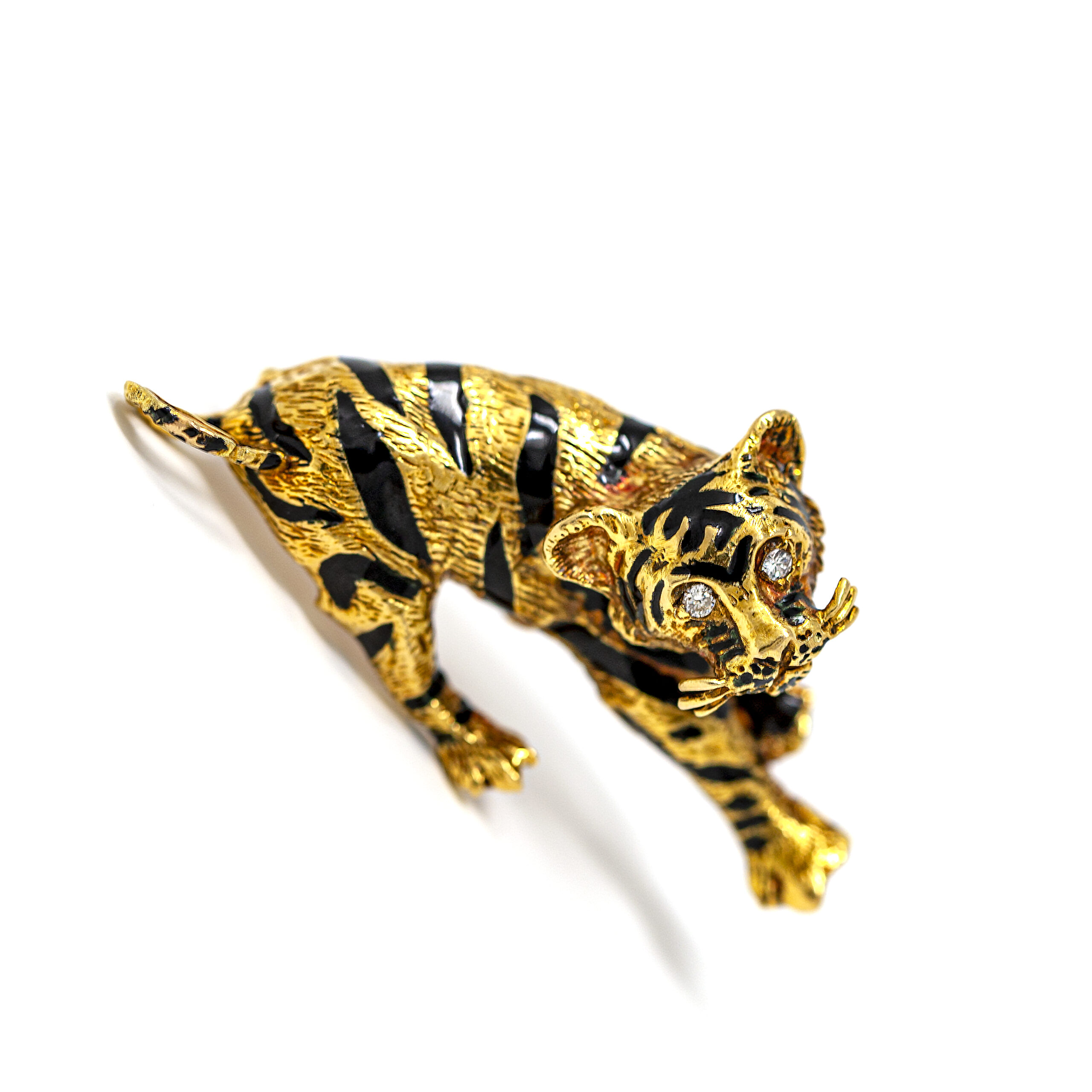 Vintage 18K Gold Tiger Brooch with Enamel and Diamond Eyes - Image 4