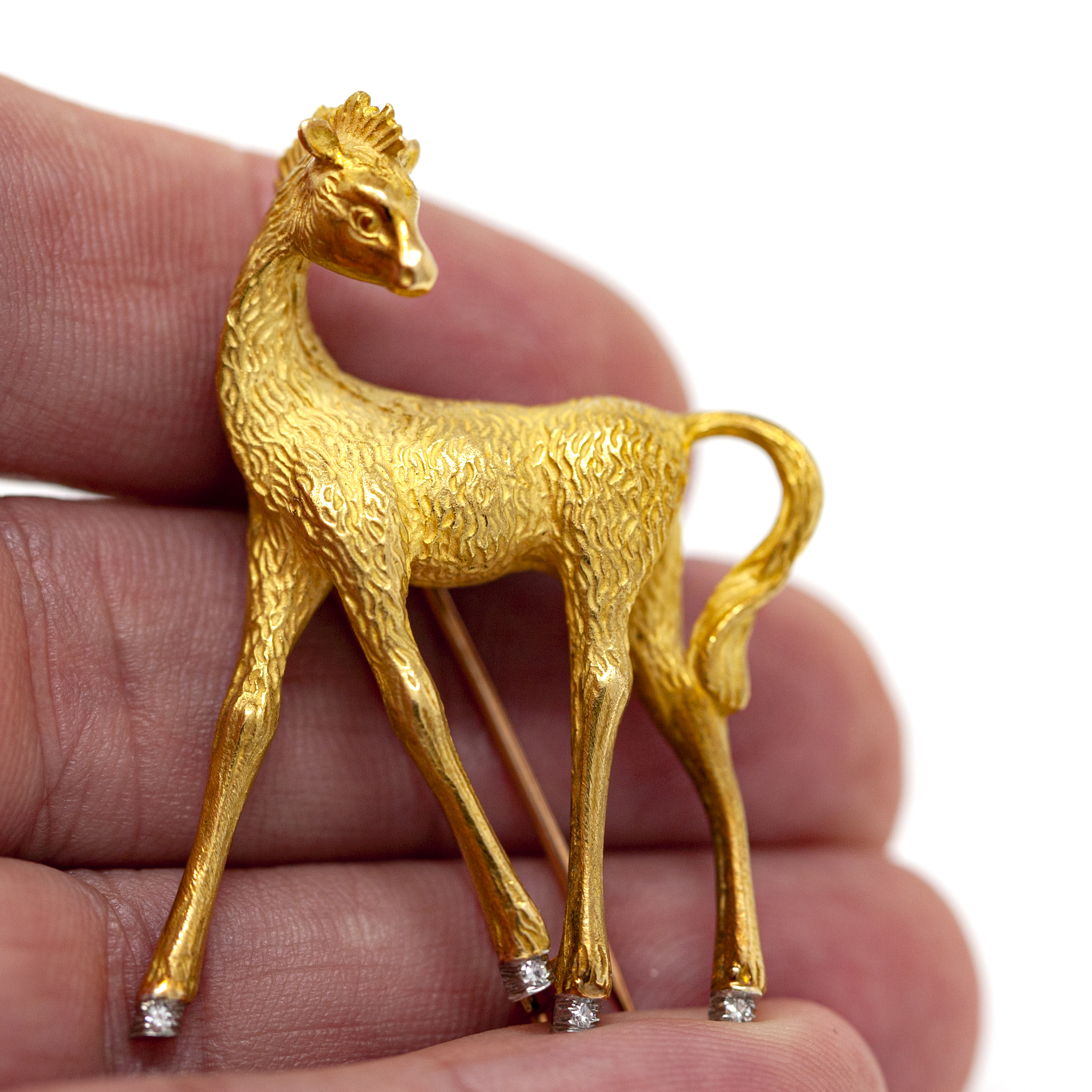 Iconic French-Made 18K Yellow Gold Baby Giraffe Brooch - Image 6