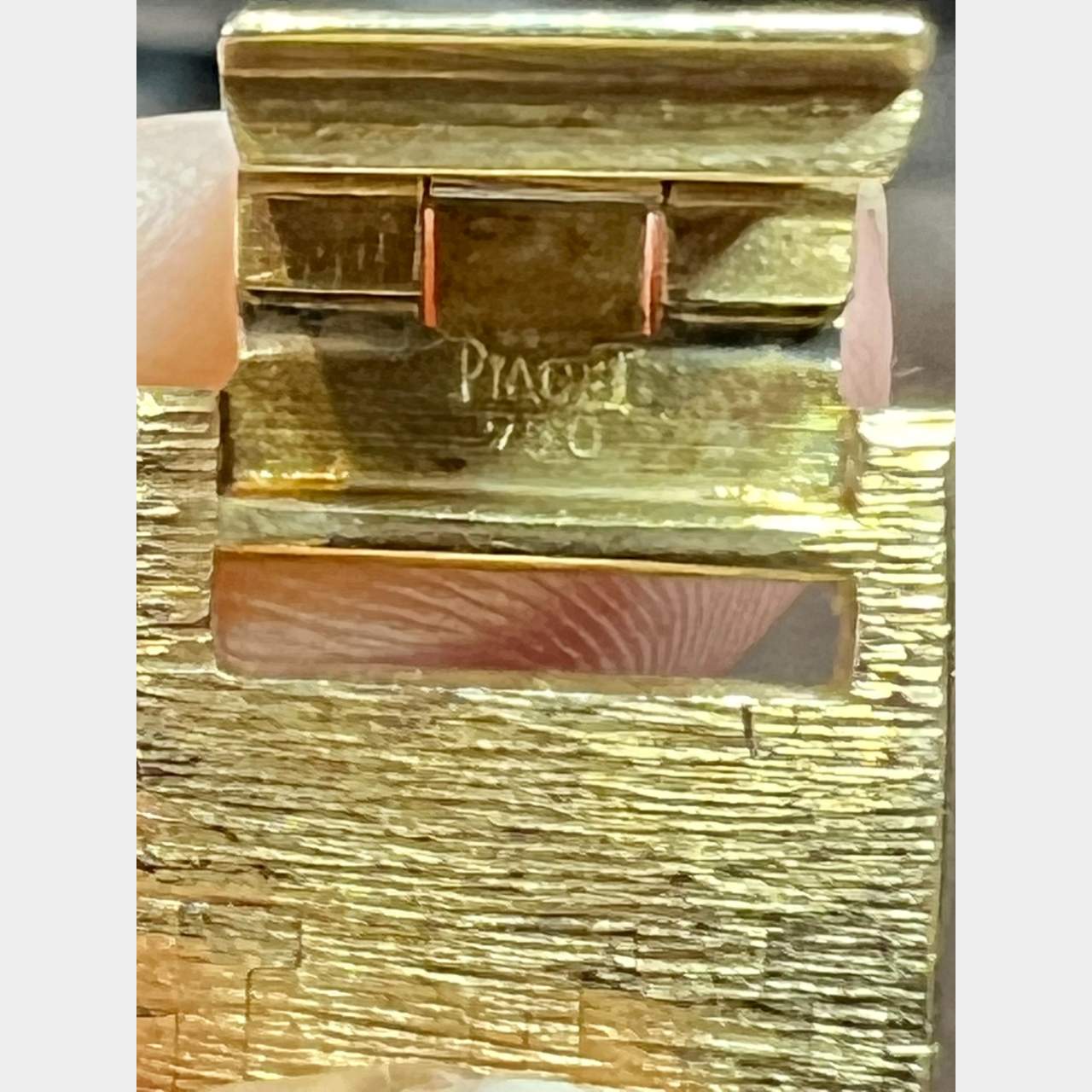 Piaget 18K Yellow Gold Ladies Watch – Lapis Lazuli Dial, Diamond & Sapphire Bezel - Image 4