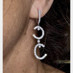18K White Gold Diamond Drop Earrings – 2.25 Carats