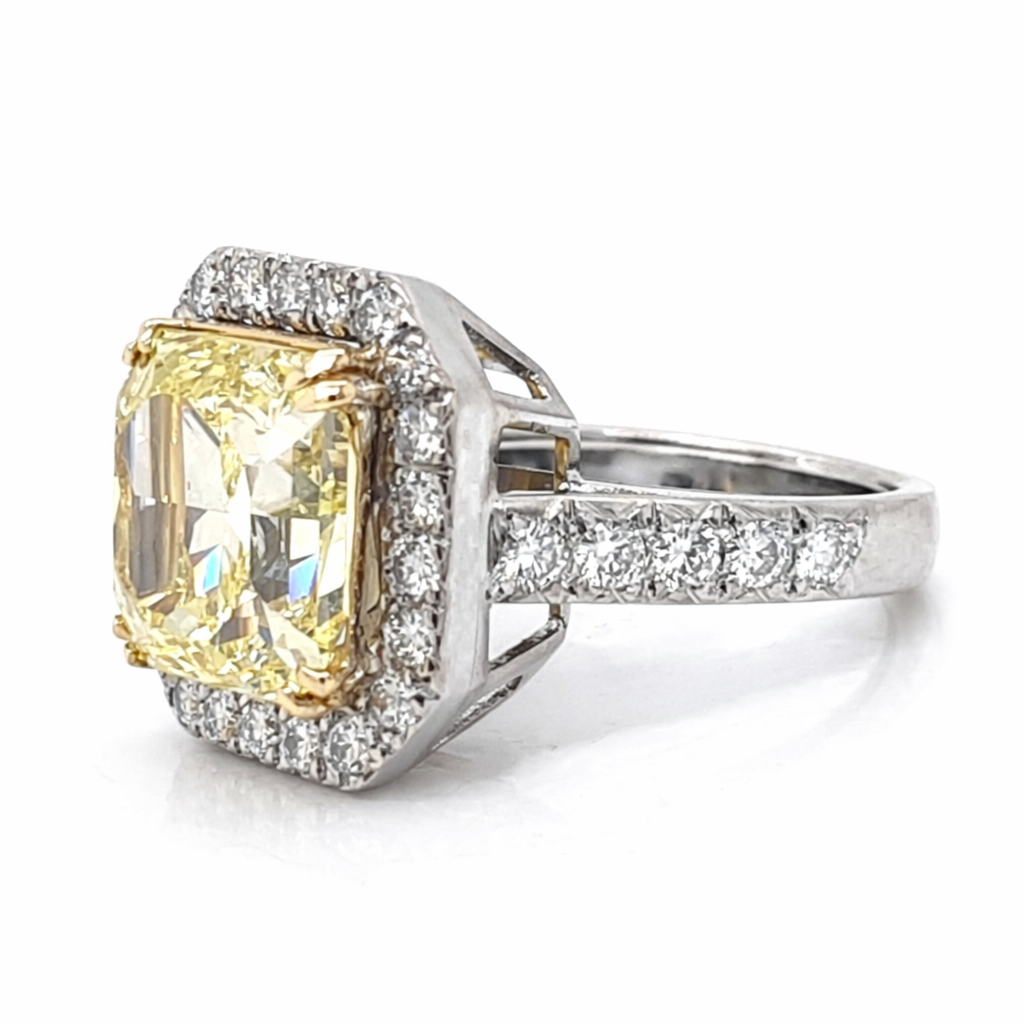 18K White Gold GIA Certified Fancy Intense Yellow Diamond 10.06 Carats Ring - Image 2